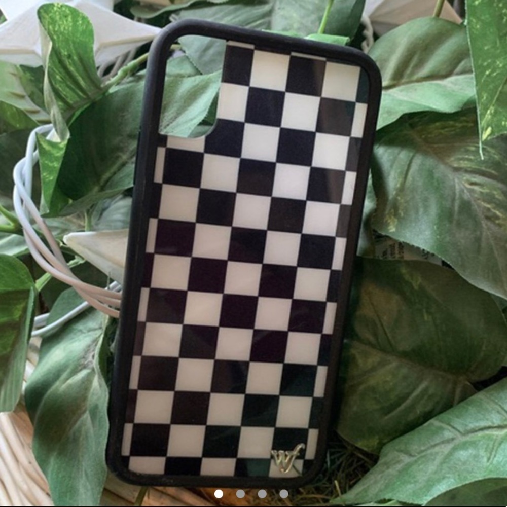 checkered wildflower iphone x case